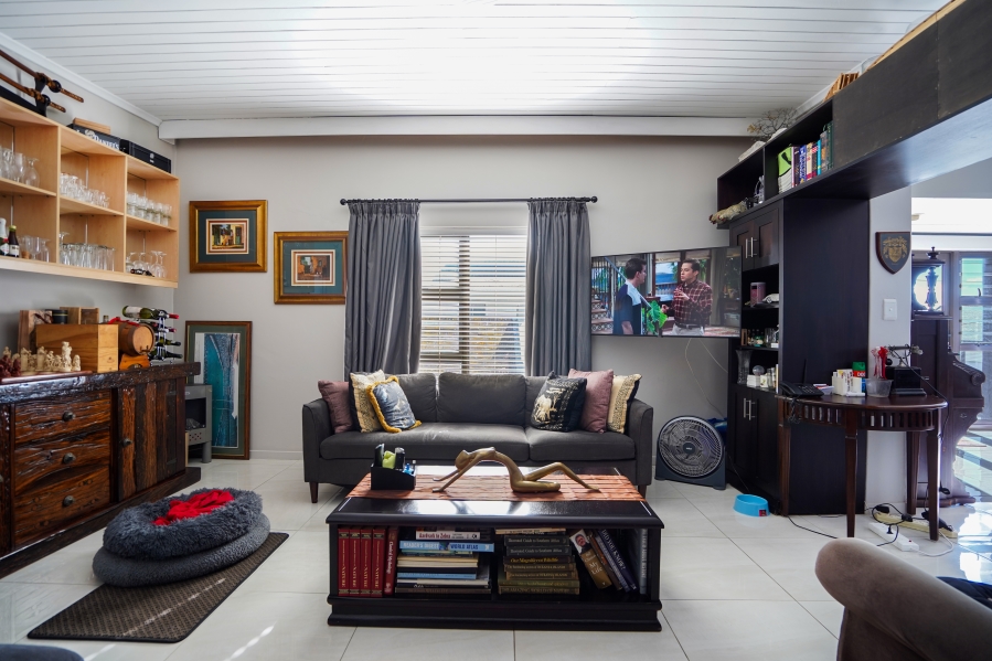 8 Bedroom Property for Sale in Melkbosstrand Central Western Cape